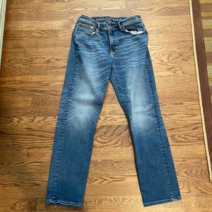 Men’s American Eagle Airflex - 33” waist and 32” length